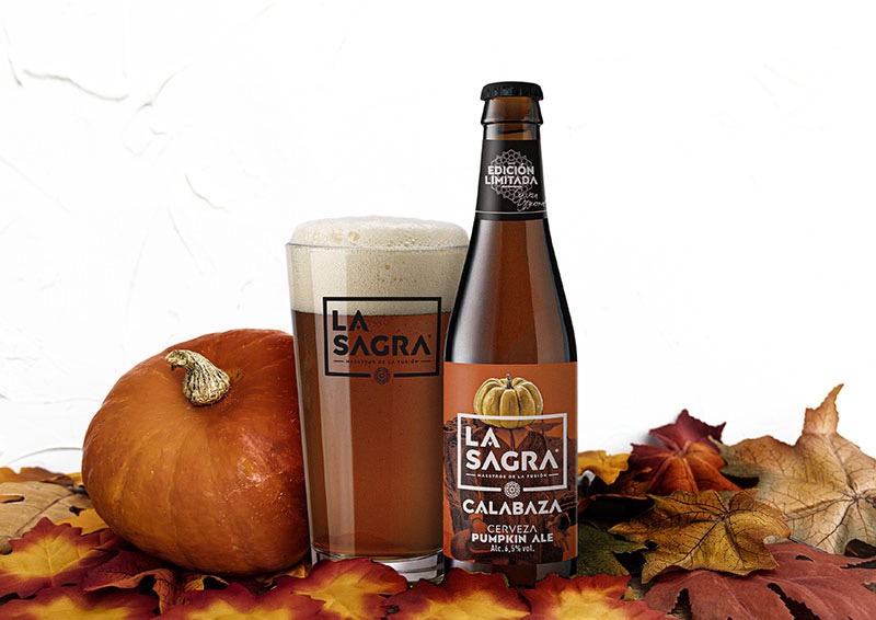 Cerveza La Sagra Calabaza: bodegón otoñal con la cerveza La Sagra calabaza