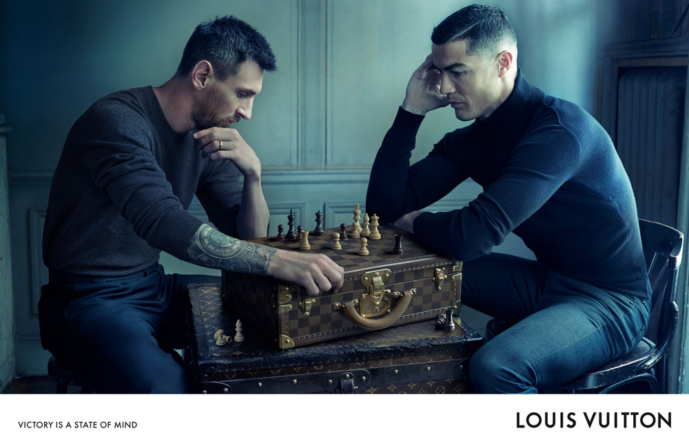 Cristiano Ronaldo y Leo Messi juegan partida de ajedréz. ¿Quién gana?