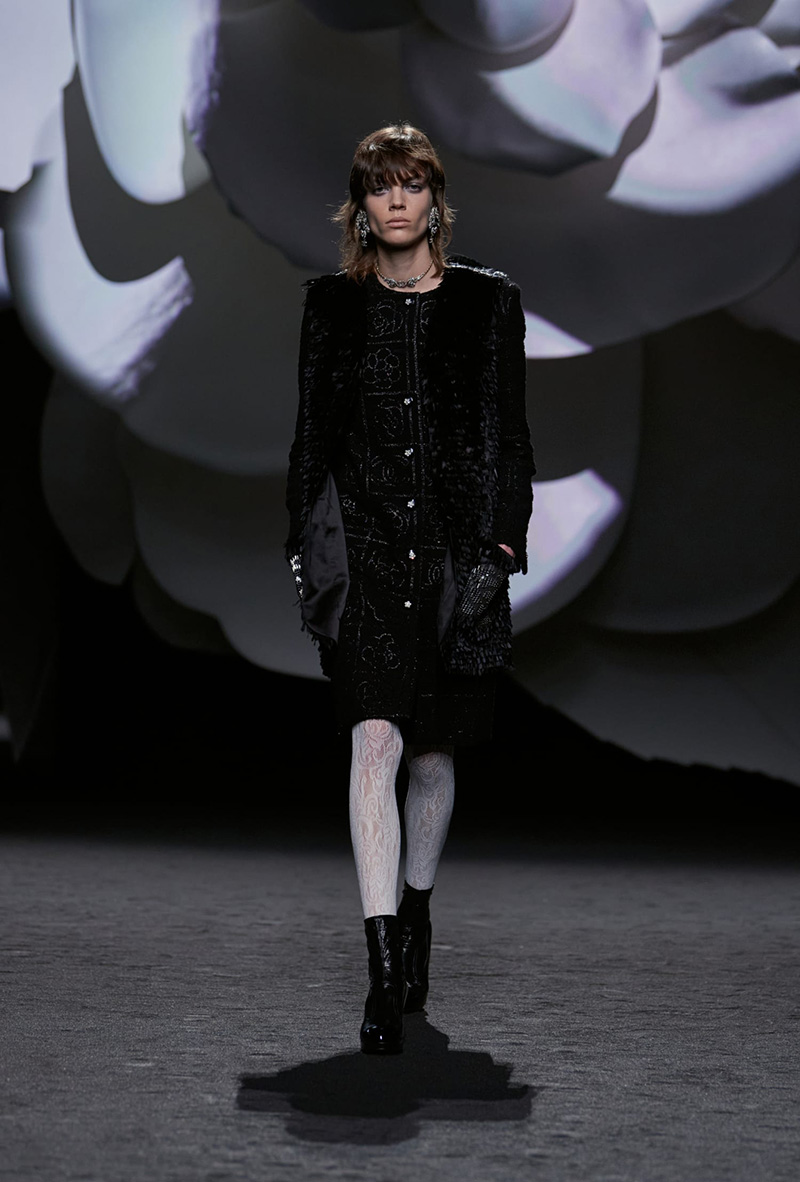 Chanel: colección otoño invierno 2022 a puro color y romanticismo