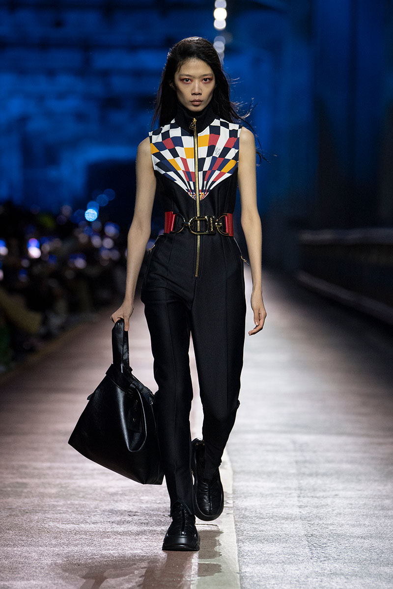 En el desfile de moda de Louis Vuitton en Corea se presentaron K