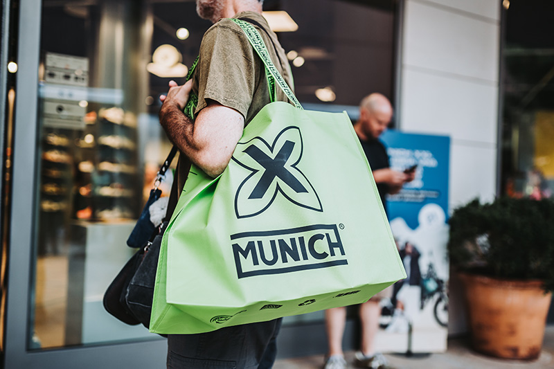 compra zapatilla de futbol sala de Munich on line en nuestra web
