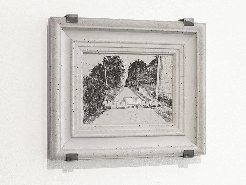 Adrián Castañeda - cuadro de una calle con marco de hormigón