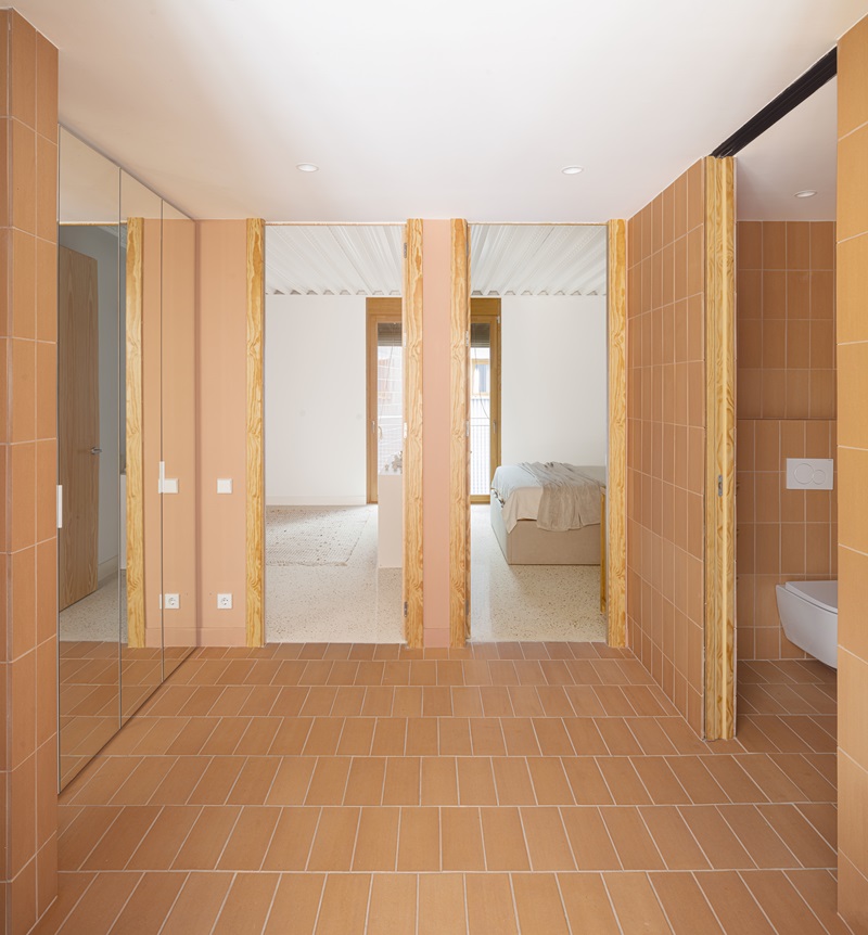 Churruca-BeStudio: detalle baño conectado con dormitorios