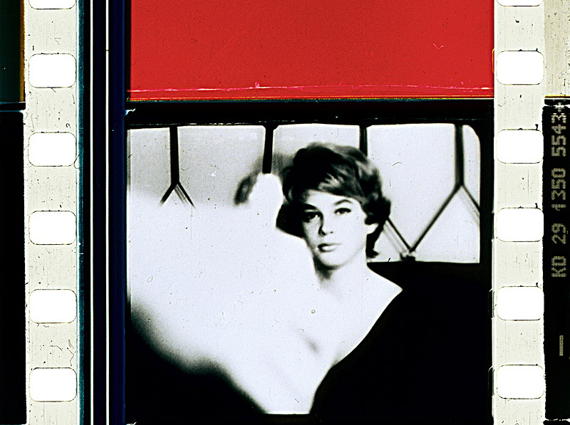 Documenta Madrid 2024 - imagen de fotograma con mujer
