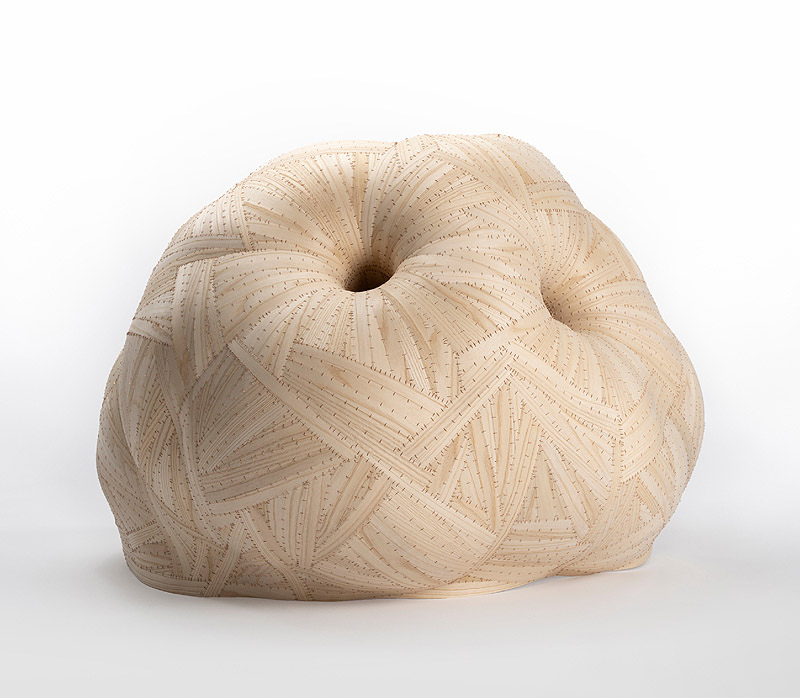 Loewe craft price. Foto escultura semejante a ovillo de lana..