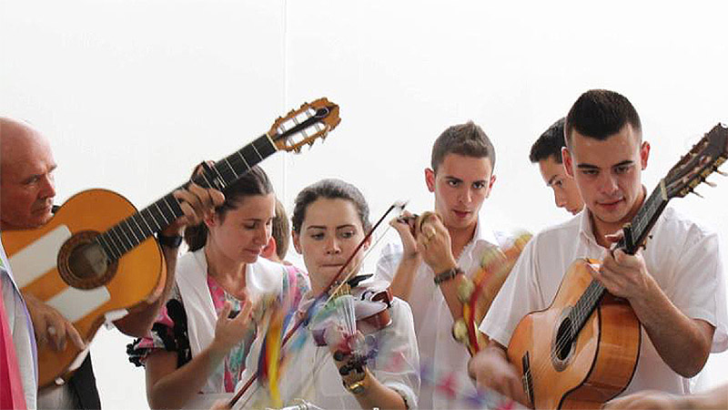 Foolk. Imagen de grupo de música tradicional.