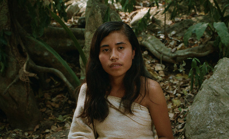Eureka - fotograma de la película se ve a una indígena en la selva