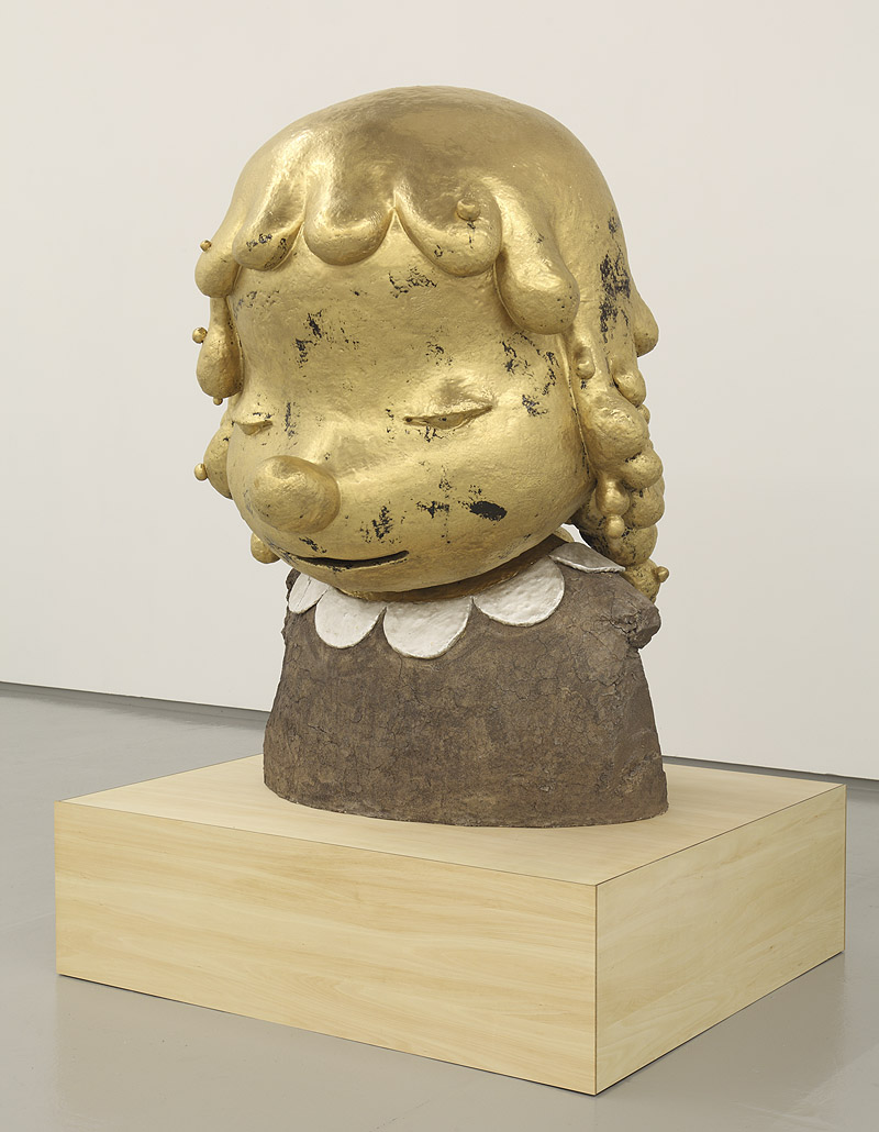 Yoshitomo Nara. Busto de niña en dorado.
