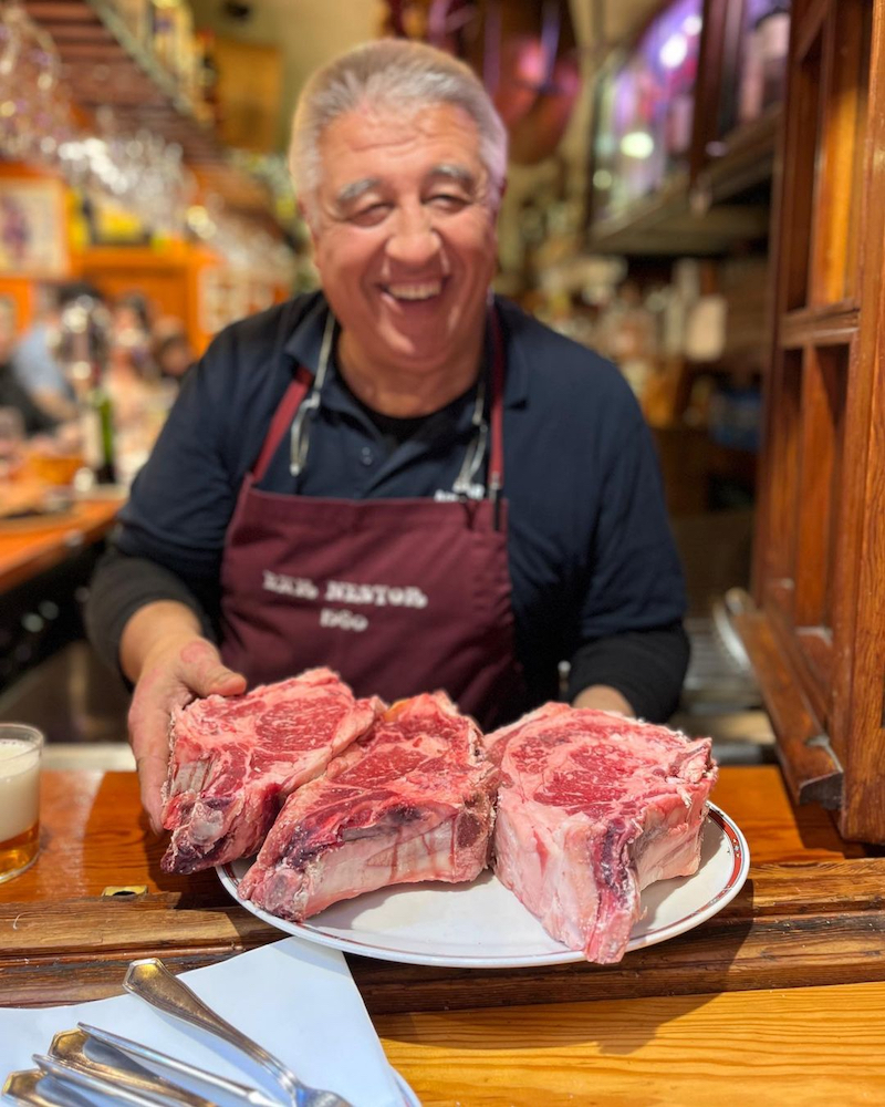 Mejores restaurantes casual San Sebastián según OAD en 2024: Chuleta de carne roja, de Barra Néstor