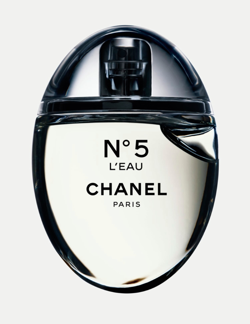 Mejores perfumes de chica para verano 2024: Chanel No5 L'Eau