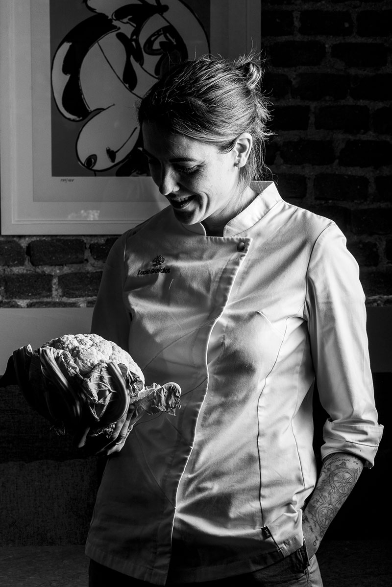 Jóvenes cocineros españoles: el retrato de Lucía Grávalos en blanco y negro