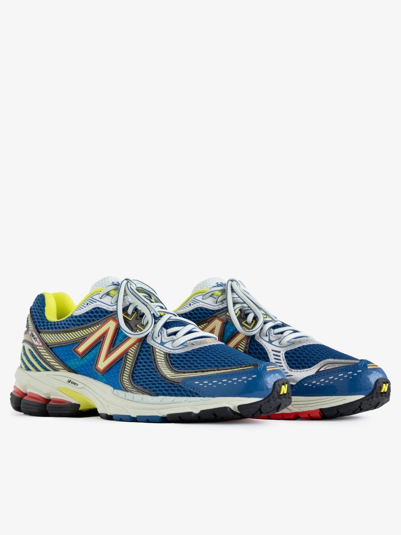 Zapatillas de estilo runner de colores