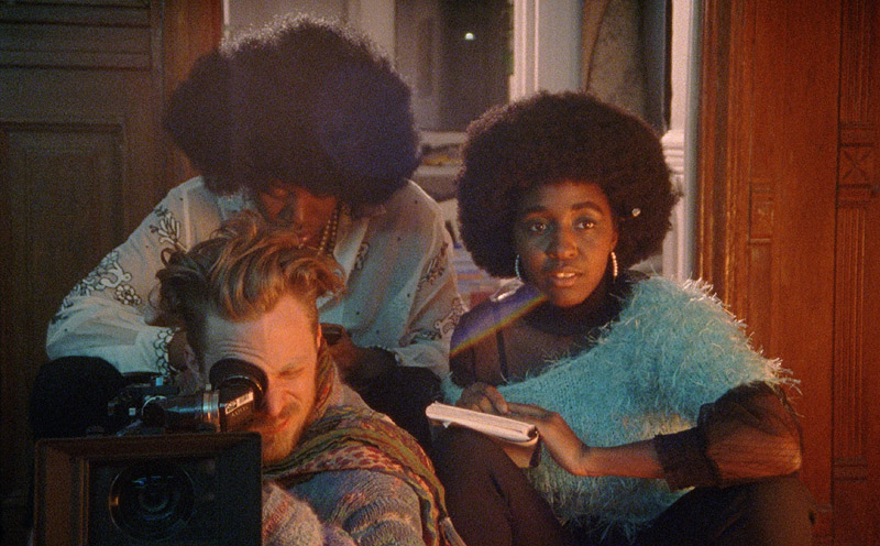the sweet east - fotograma de la película, se ve unos chicos negros con pelo afro