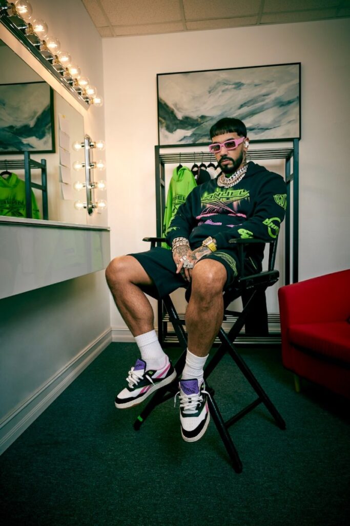 Reebok X Anuel AA estrenan una cápsula legendaria de zapatillas urbanas