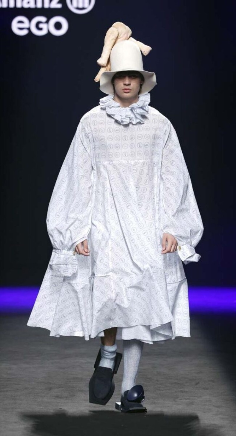 mercedes-benz fashion talent sabela juncal