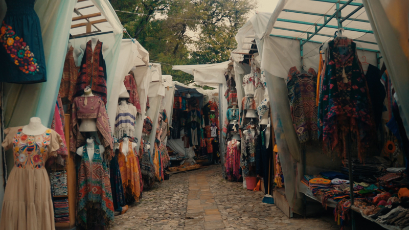 Imagen de mercadillo de ropa