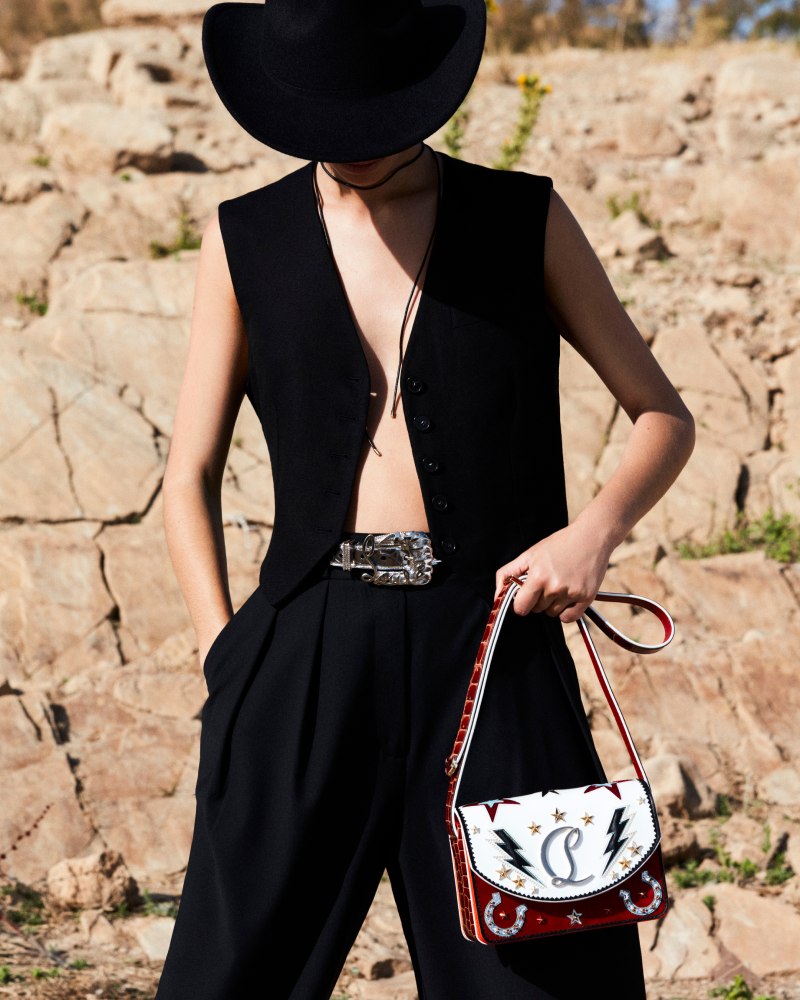 Calzado y accesorios de tendencia cowboy