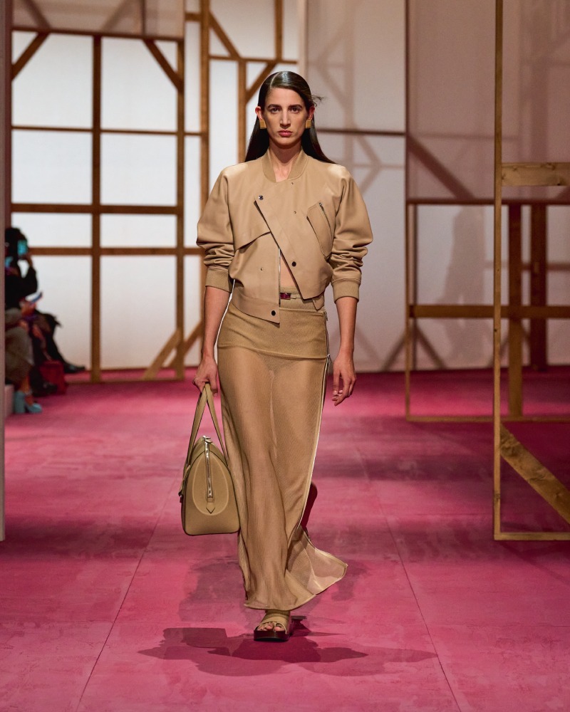 Desfile Hermès Mujer SS25