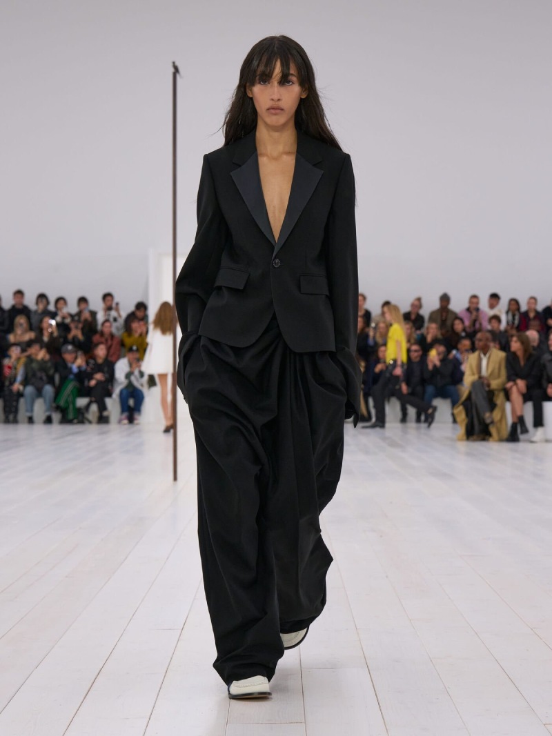 Mejores desfiles de Paris Fashion Week Primavera-Verano 2025