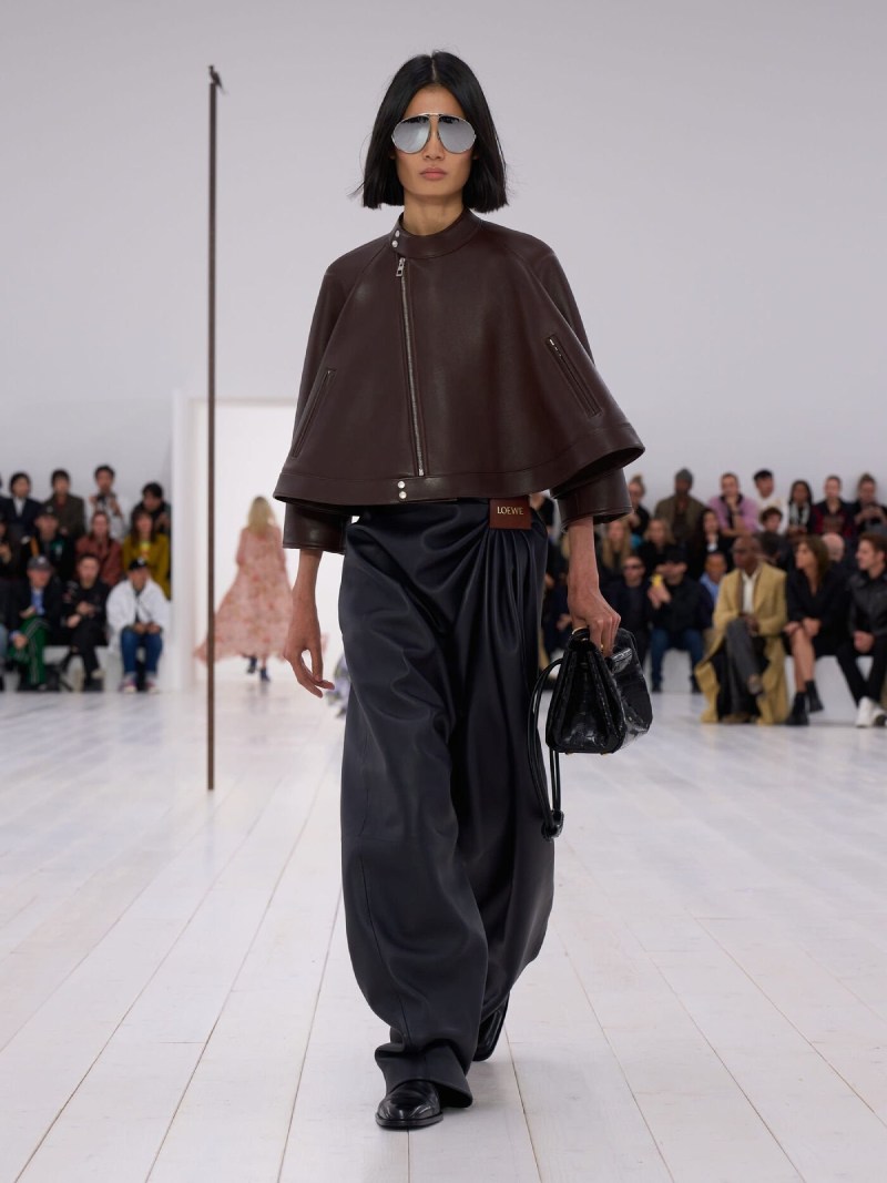 Desfile Loewe Mujer SS25