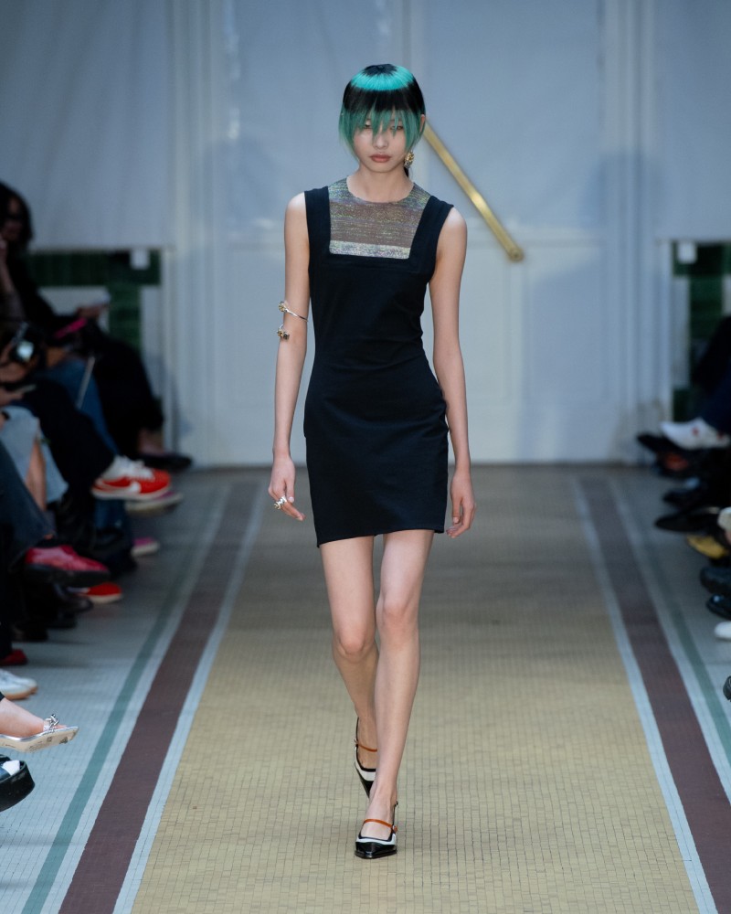 Mejores desfiles de Paris Fashion Week SS25