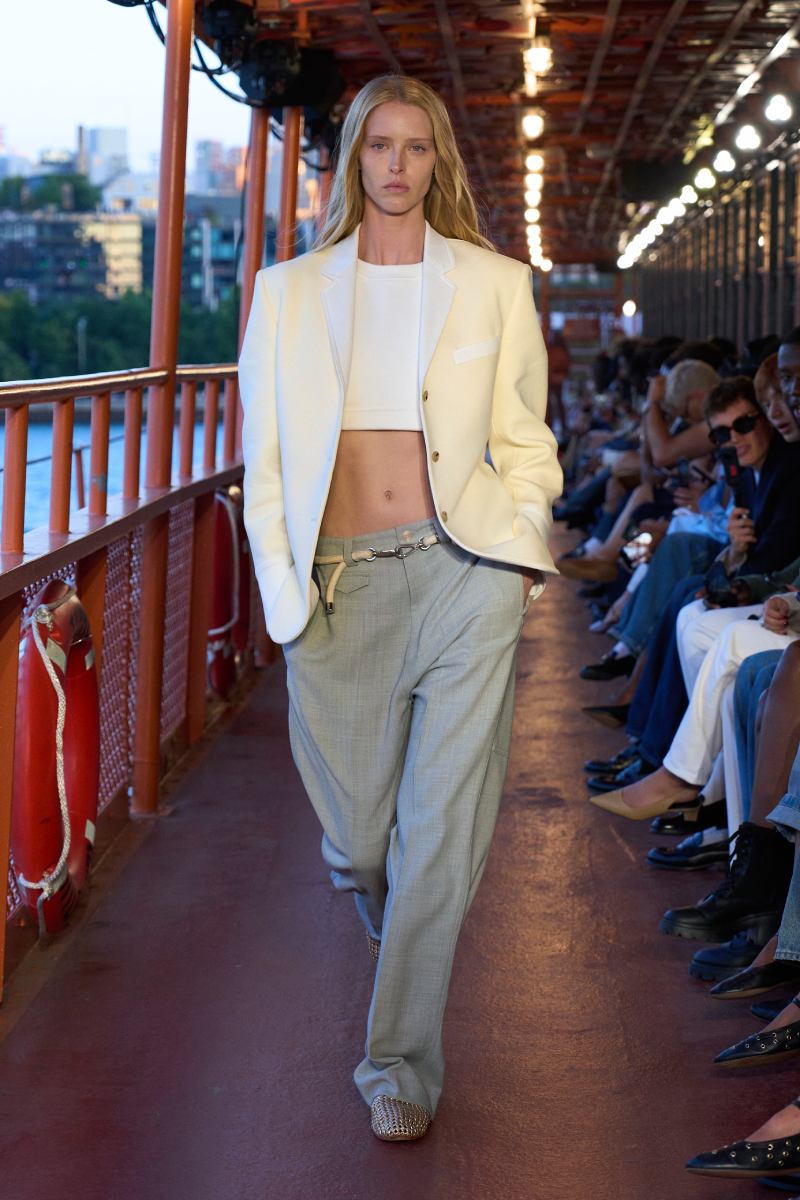 Desfile Tommy Hilfiger SS25 en Nueva York