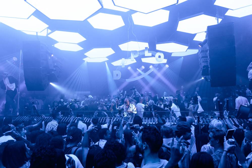 diplo y pacha ibiza caiiro francis mercier cierre discoteca electronica amapiano 