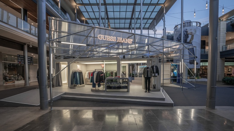 Tienda pop-up Guess Jeans Barcelona