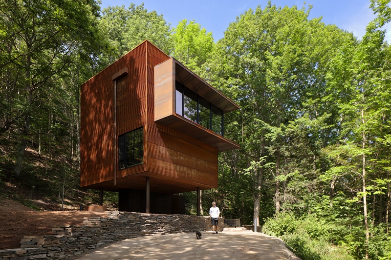 Omar-Gandhi-Architects-White-Rock: vivienda acero corten