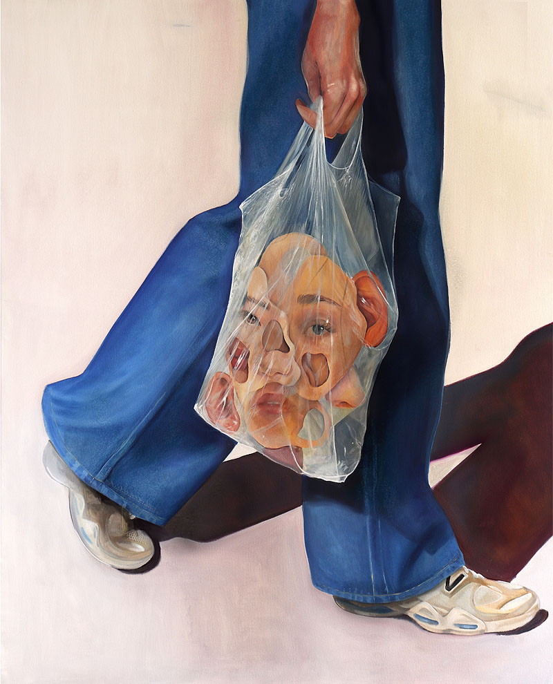 Celia Gallego - Pintura de chica caminando con bolsa llevando collage de caras