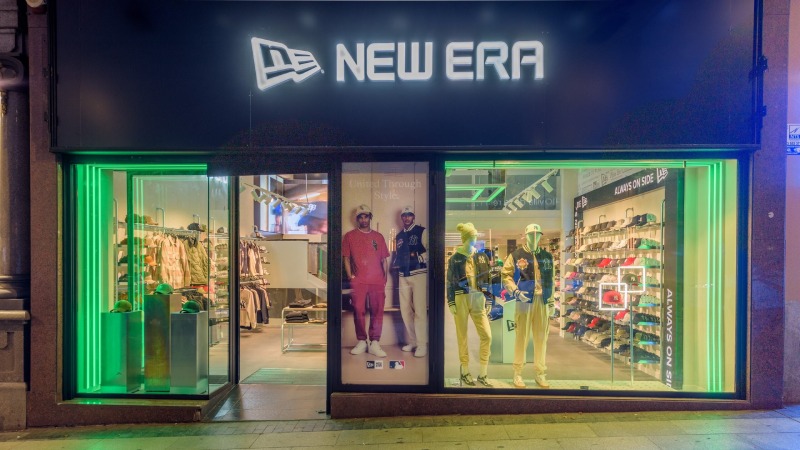 Tienda New Era en Madrid de gorras y moda urbana