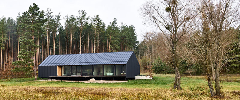 Dow Architektów Casas modulares: vista de la casa desde el exterior