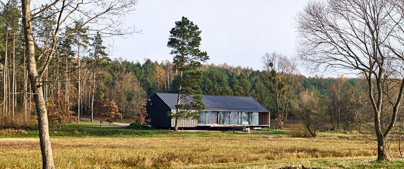 Dow Architektów Casas modulares: vista de la casa desde el exterior