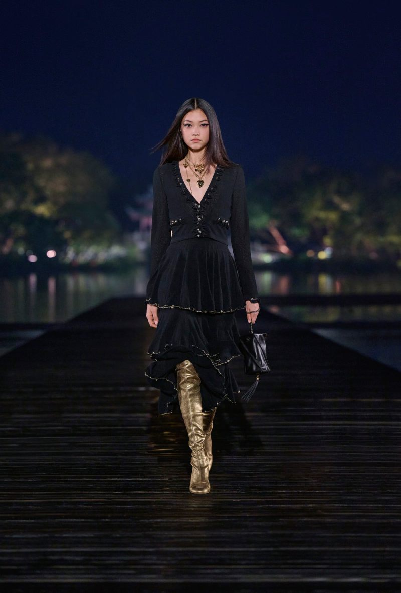 Desfile Chanel Métiers d'Art 2024/25