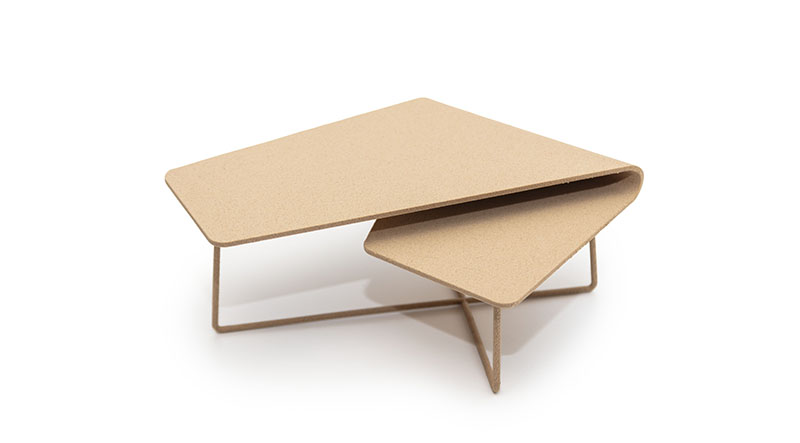 Proyecto ganador: la segunda mención de honor del concurso organizado por Andreu World es para el proyecto Folded table de Michael C.Poulsen (Hellerup, Dinamarca).