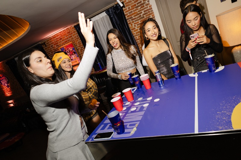 red bull batalla 2024 actividad beer pong