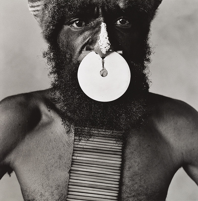 Irving Penn: Centennial. fotografía en blanco y negro de Irving Penn, retrato de un africano