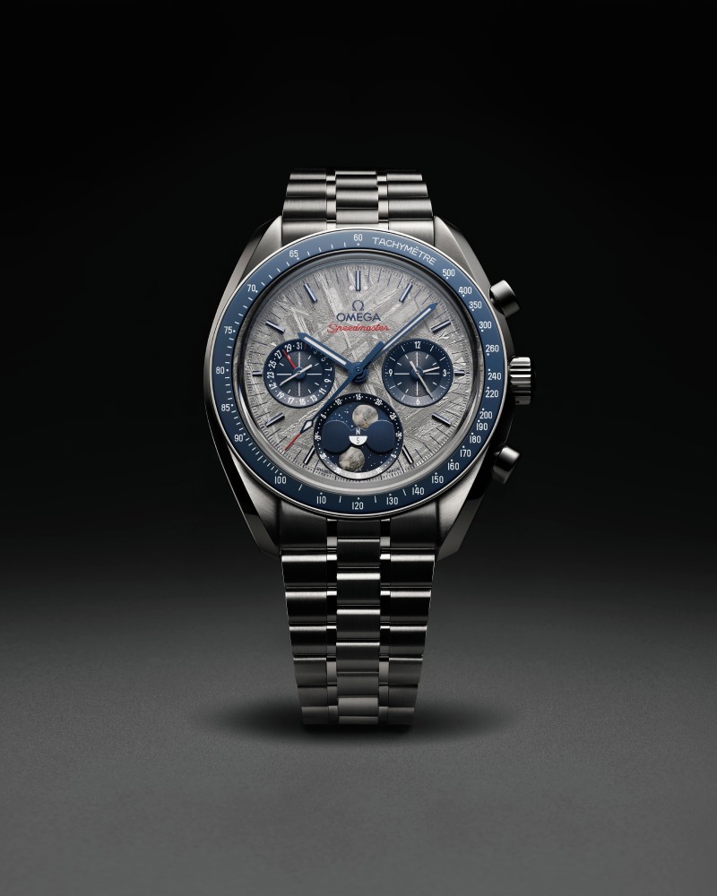 Nuevo Speedmaster con esfera de meteorito y fase lunar