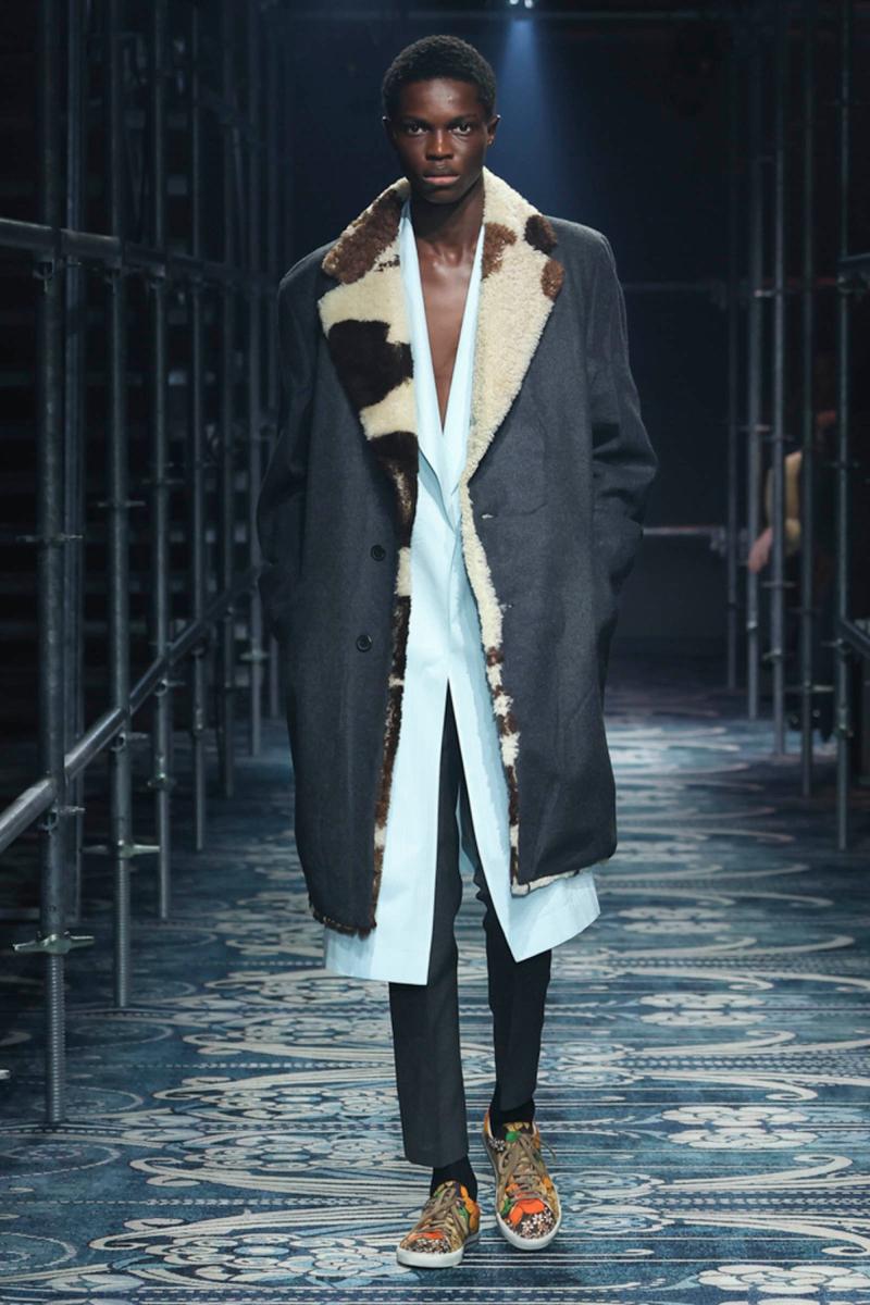 Desfile Prada Hombre FW25