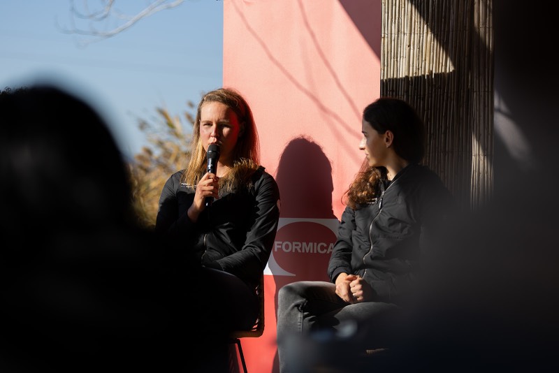 equipo femenino de ciclismo: las integrantes Christina Schweinberger y Evy Kuijpers del equipo femenino de ciclismo que patrocina Fenix.