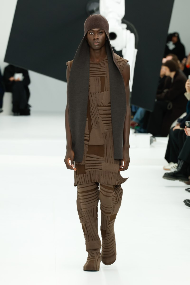 Desfile IM Men FFW25 nueva marca Issey Miyake