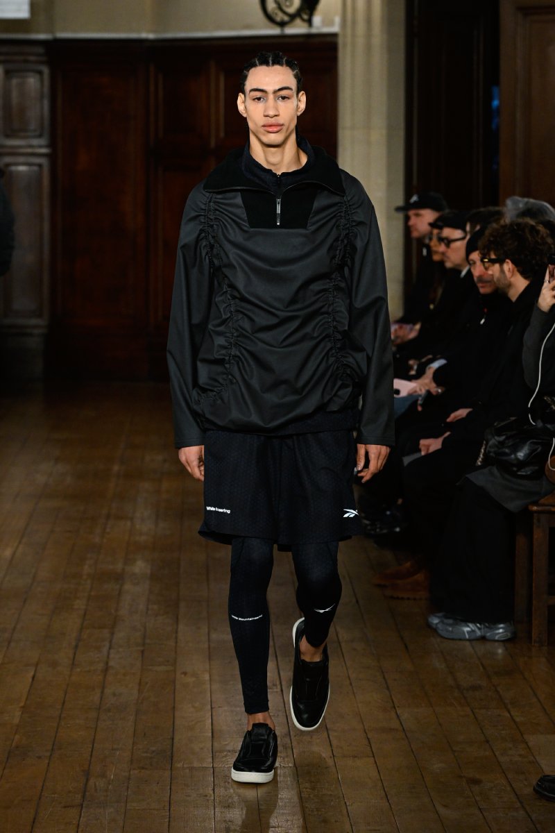 Desfile White Mountaineering FW25 Moda Urbana