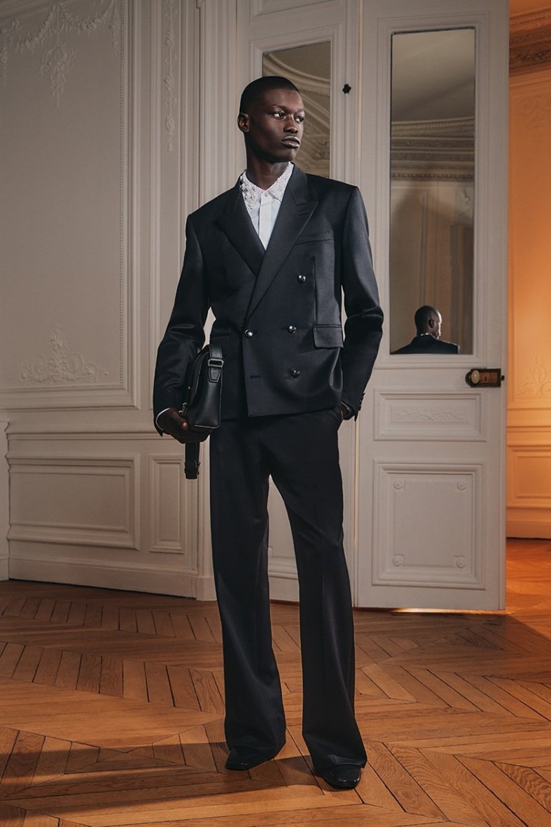 Louis Vuitton New Formal looks de traje