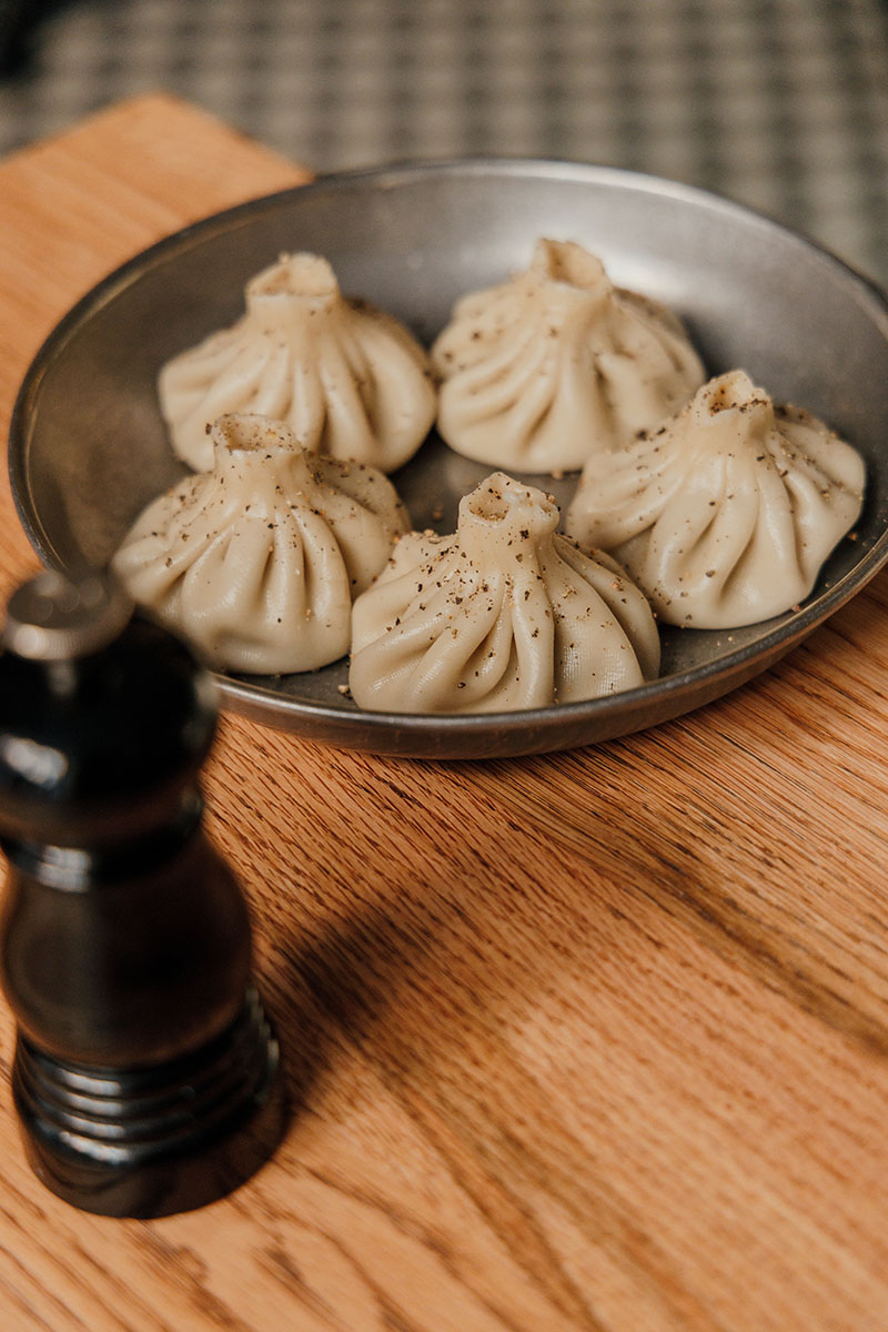 Khinkali, plato incluido en Nunuka. Cocina georgiana, un libro que recoge las recetas de cocina georgiana