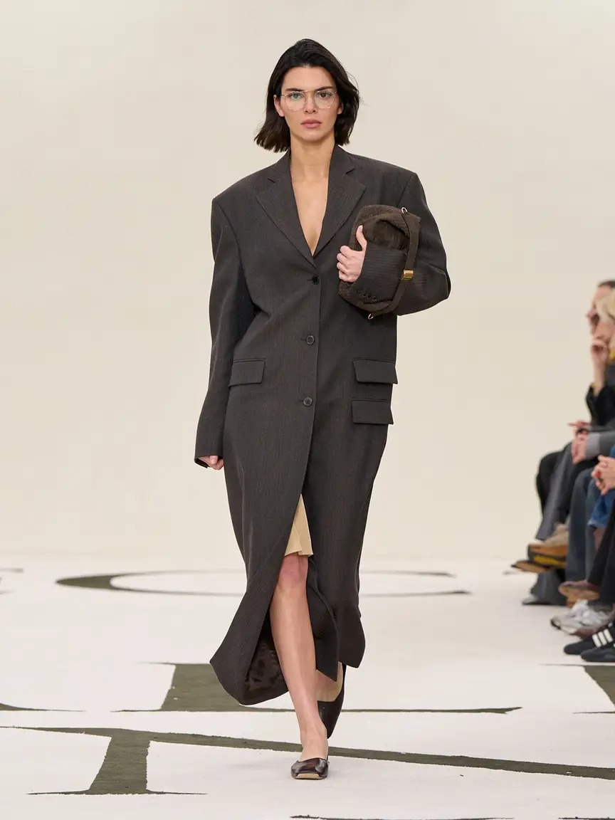 Veronica Leoni debut Calvin Klein SS25: Kendall Jenner