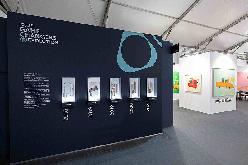 IQOS Game Changer (R)Evolution - vista de la exposición de dispositivos