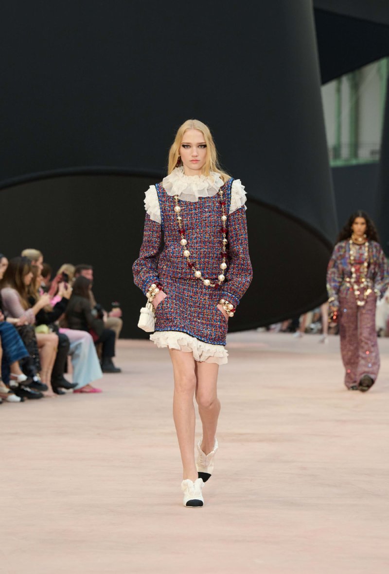 Mejores Desfiles Paris Fashion Week Mujer 2025