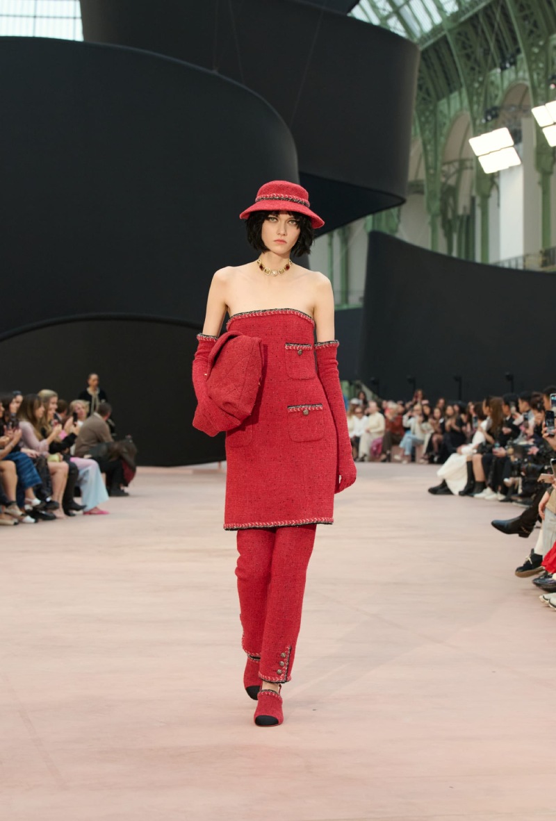 Mejores Desfiles Paris Fashion Week Mujer 2025