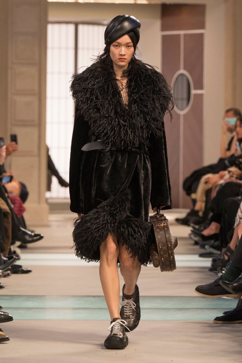 Louis Vuitton mezcla historicismo y modernidad para fw25