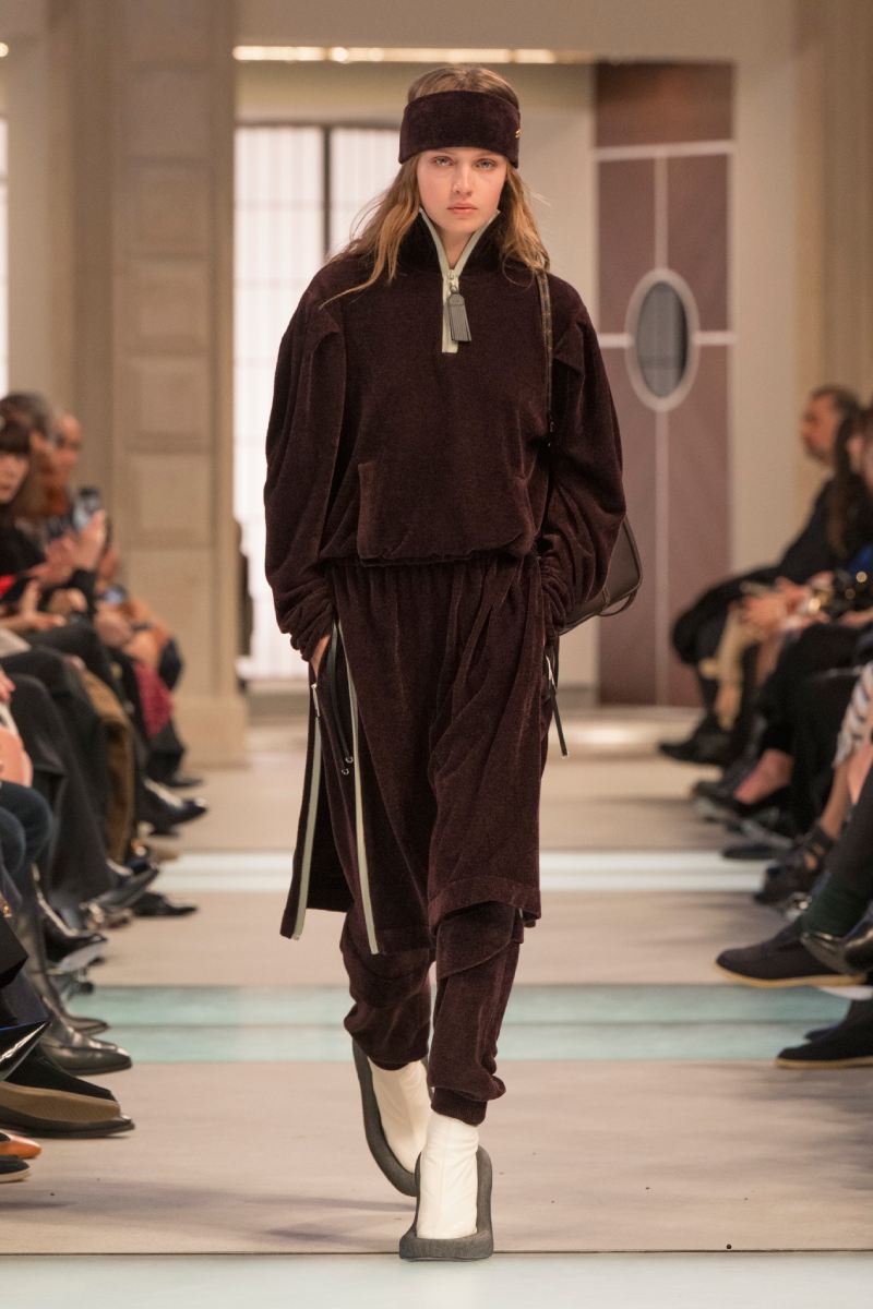 Louis Vuitton mezcla historicismo y modernidad para fw25